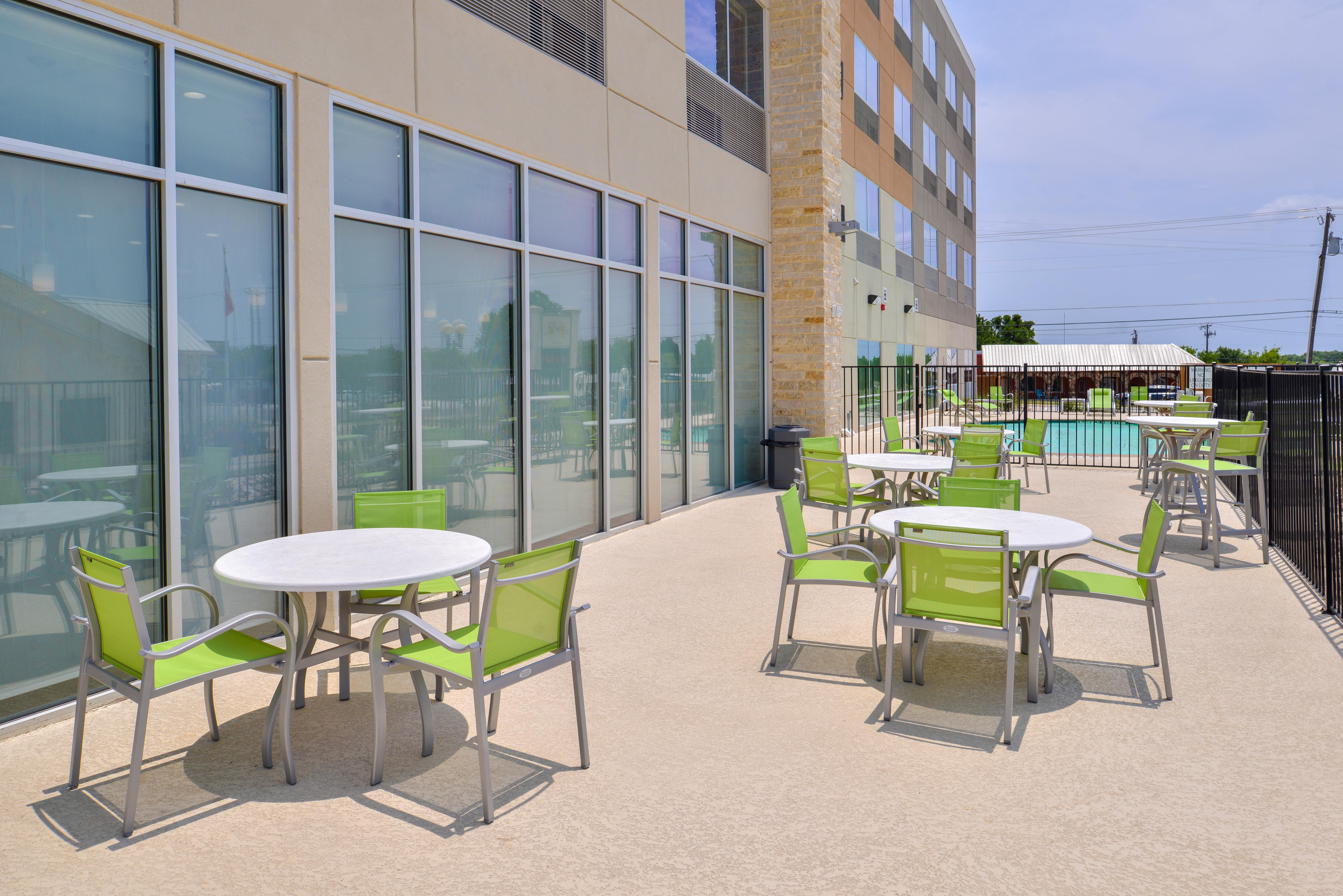 Holiday Inn Express - Early By Ihg Exterior foto