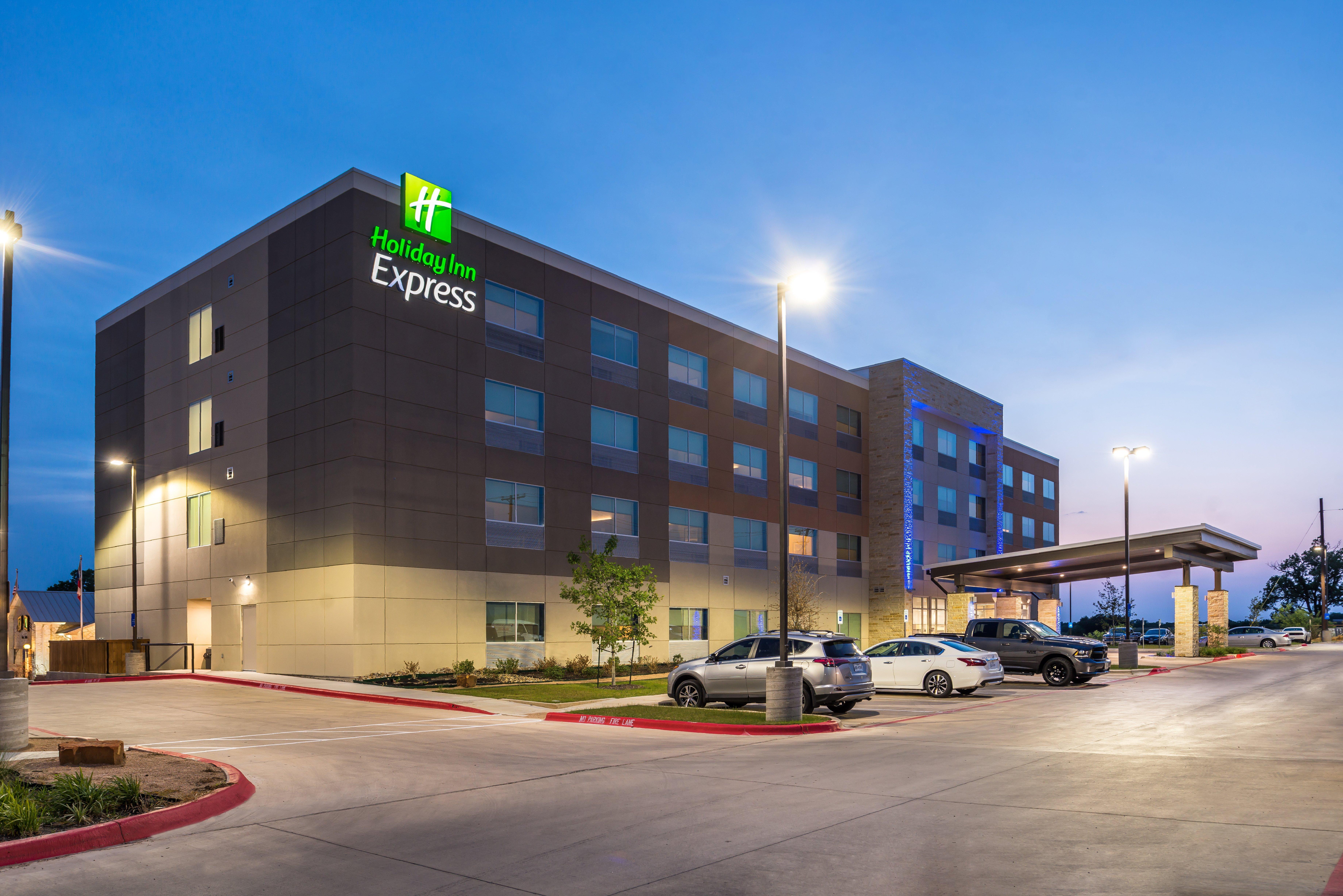 Holiday Inn Express - Early By Ihg Exterior foto